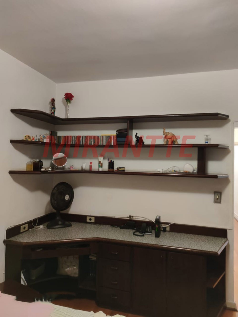 Sobrado de 200m² com 3 quartos em Santana