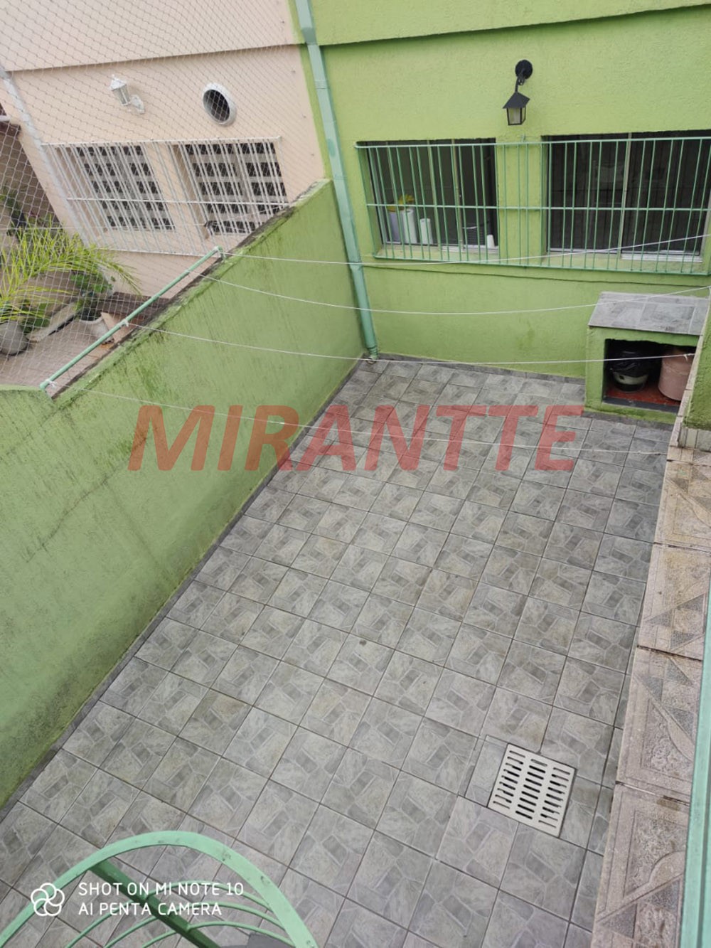 Sobrado de 200m² com 3 quartos em Santana