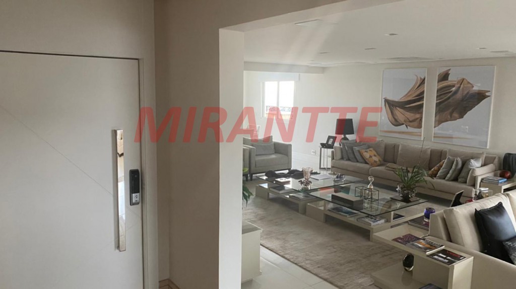 Cobertura de 520m² com 4 quartos em Santana