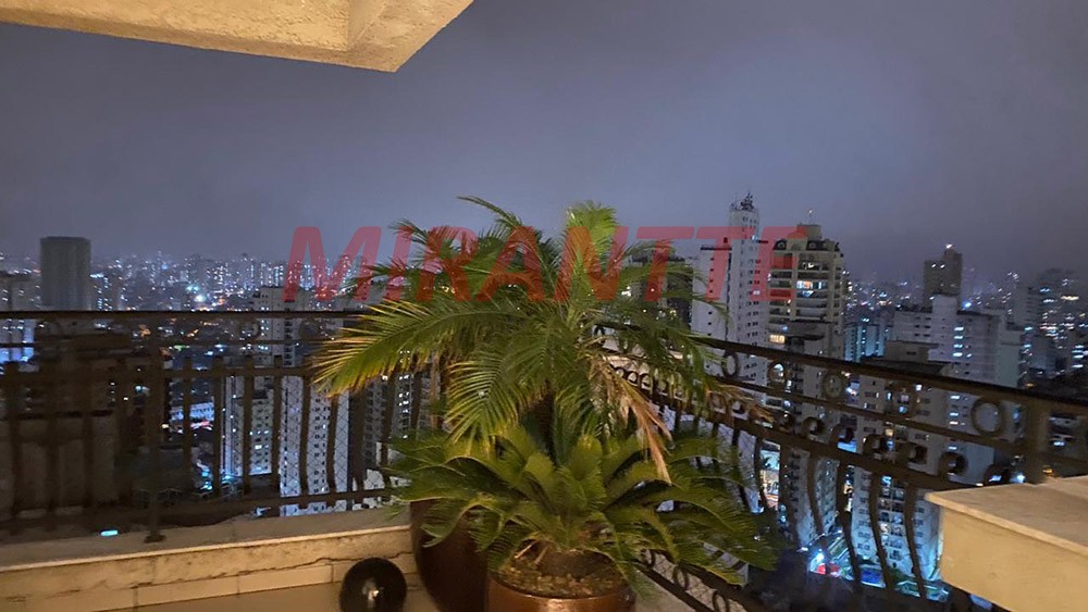 Cobertura de 520m² com 4 quartos em Santana