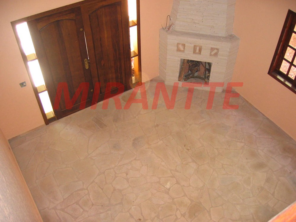 Sobrado de 400m² com 6 quartos em SANTA IN
