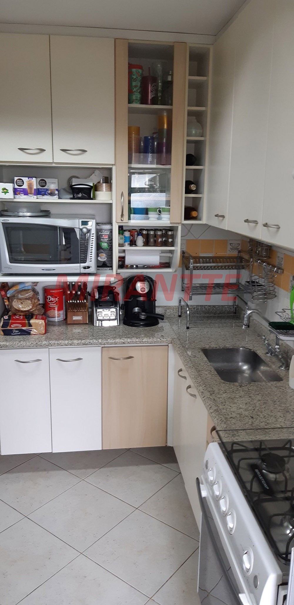 Apartamento com 3 quartos em Água Fria