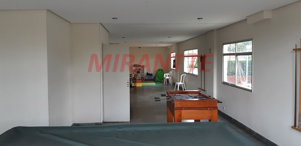Apartamento com 3 quartos em Água Fria