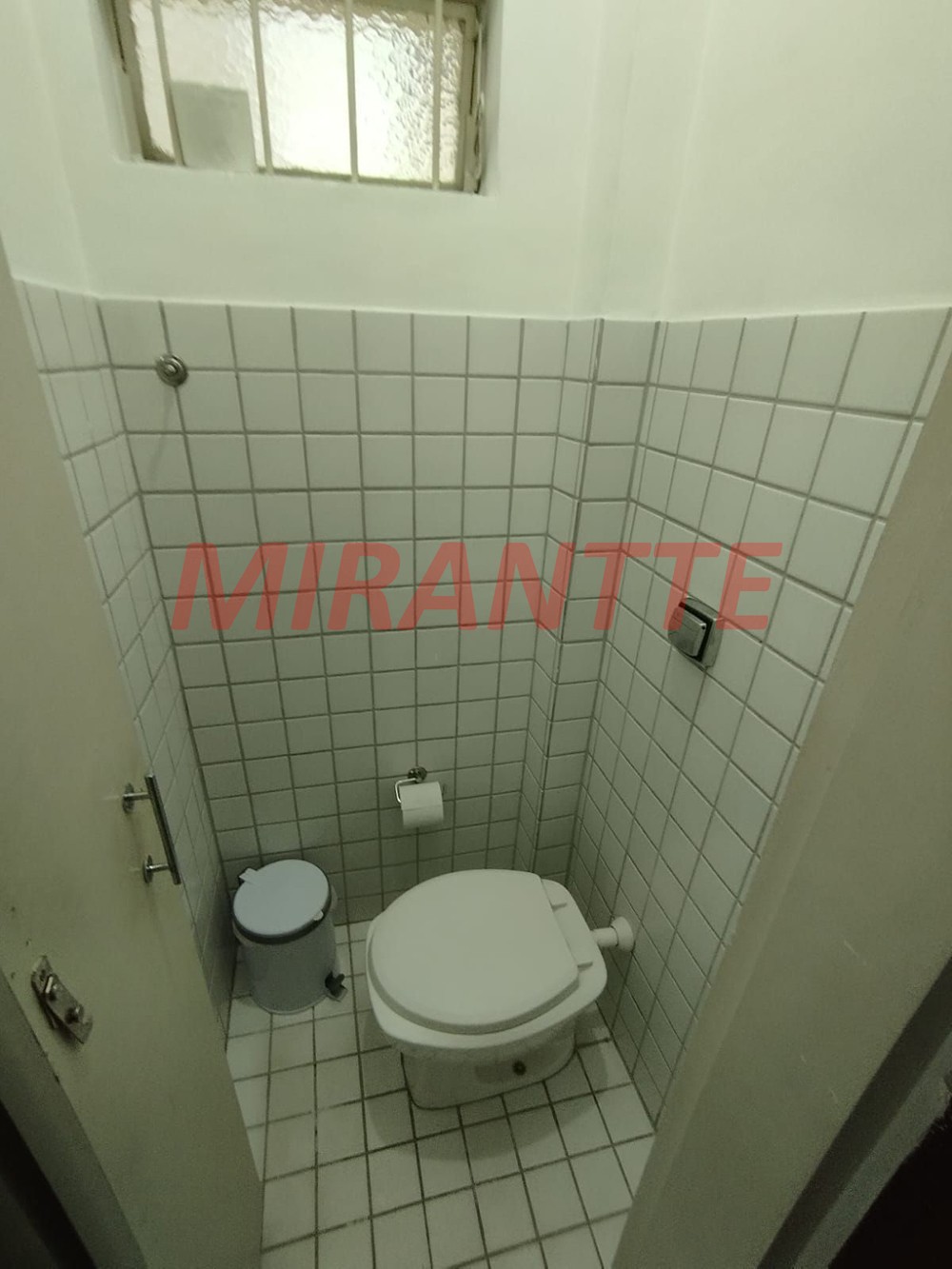 Comercial de 225m² em Santana