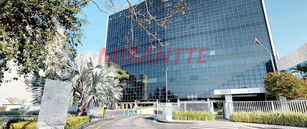 Comercial de 365m² em Chácara Santo Antônio