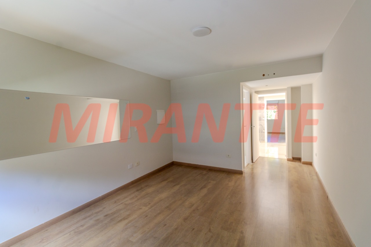 Sobrado de 361m² com 3 quartos em Barro Branco