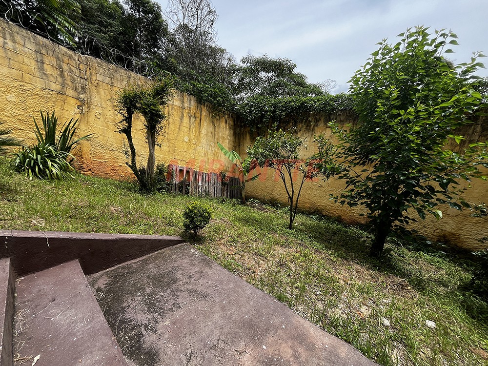 Sobrado de 230m² com 3 quartos em Serra da Cantareira