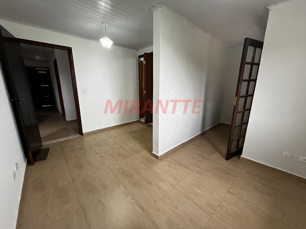 Sobrado de 230m² com 3 quartos em Serra da Cantareira