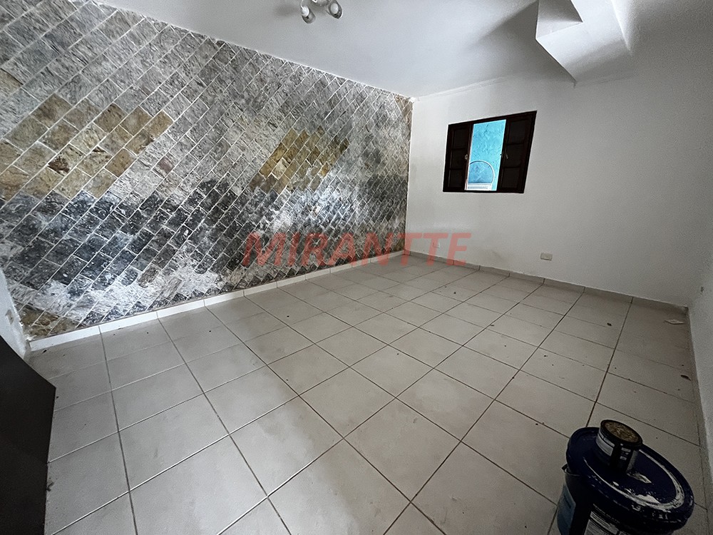 Sobrado de 230m² com 3 quartos em Serra da Cantareira
