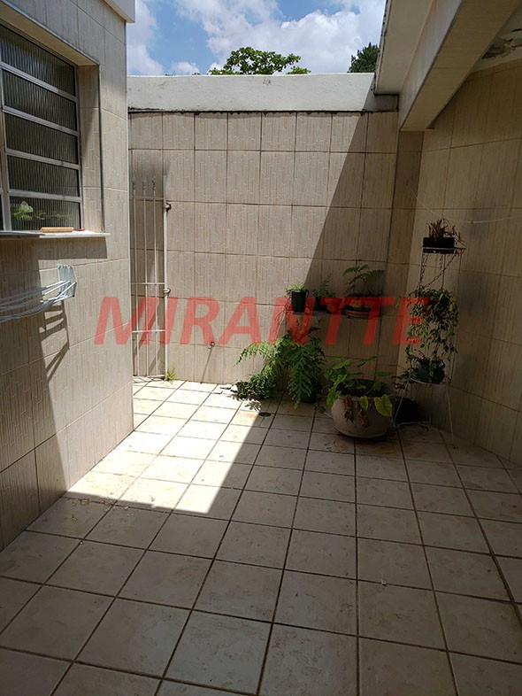 Sobrado de 159m² com 3 quartos em Jardim Bibi