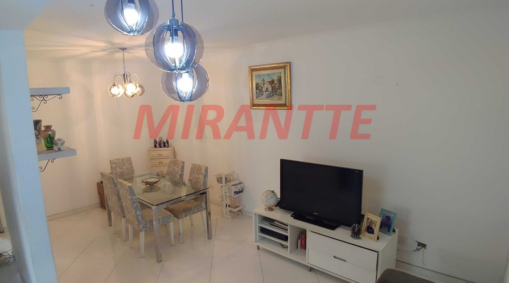 Sobrado de 159m² com 3 quartos em Jardim Bibi