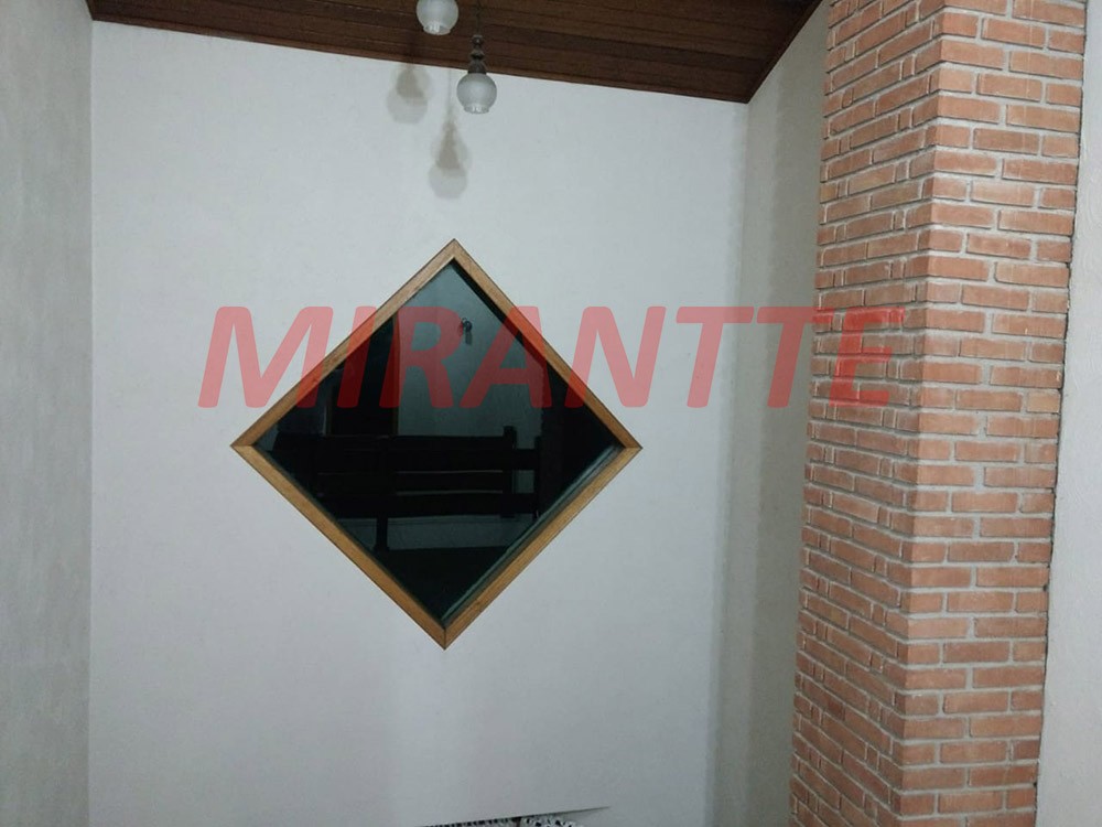 Sobrado de 380m² com 3 quartos em Serra Da Cantareira