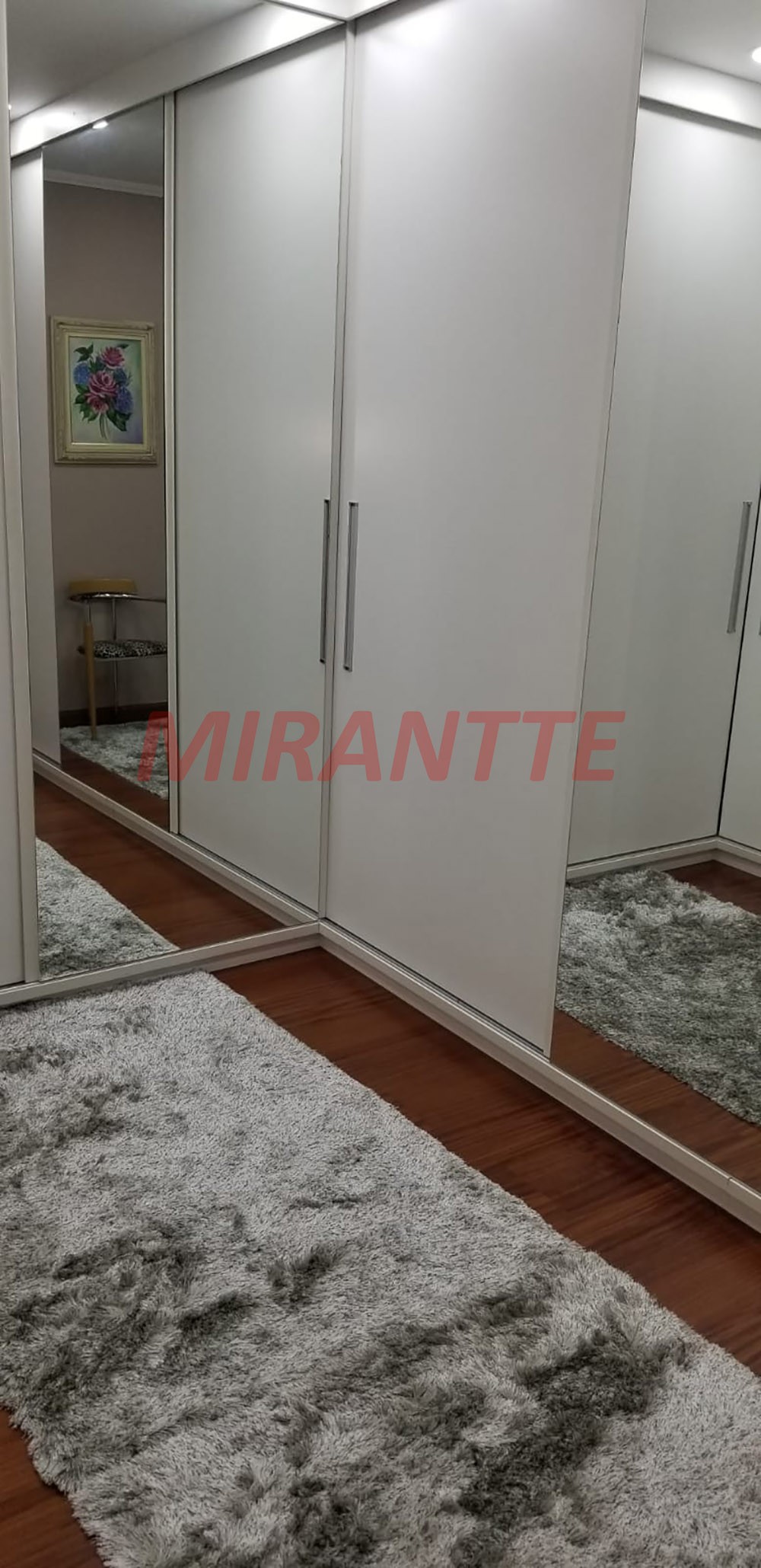 Sobrado de 330m² com 3 quartos em Centro