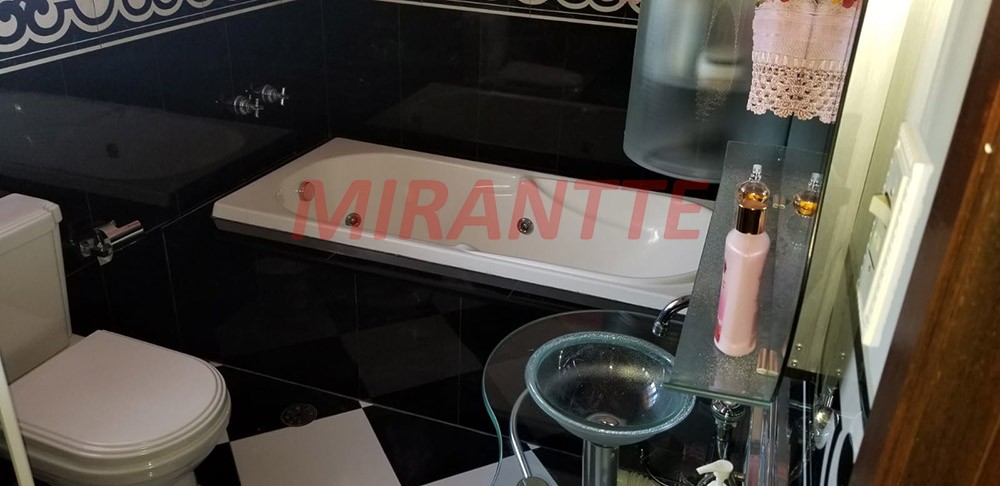 Sobrado de 330m² com 3 quartos em Centro