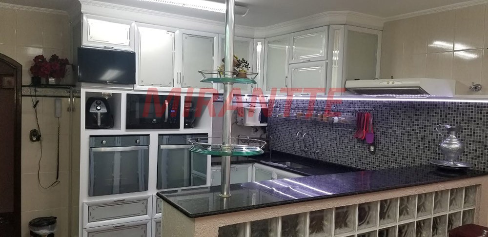 Sobrado de 330m² com 3 quartos em Centro
