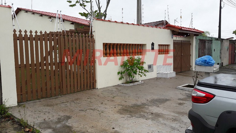 Casa terrea de 117m² com 2 quartos em Nova Itanhaem