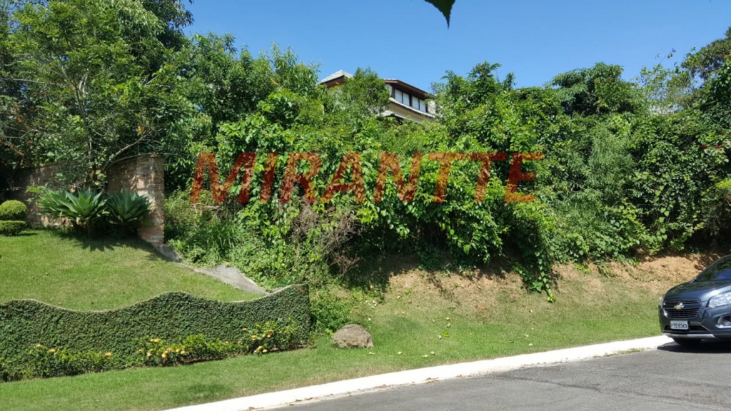 Terreno de 1302m² em Serra Da Cantareira