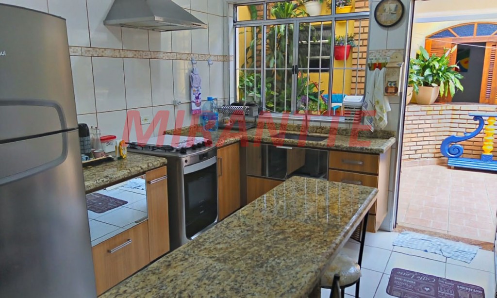 Sobrado de 200m² com 3 quartos em Jaçana
