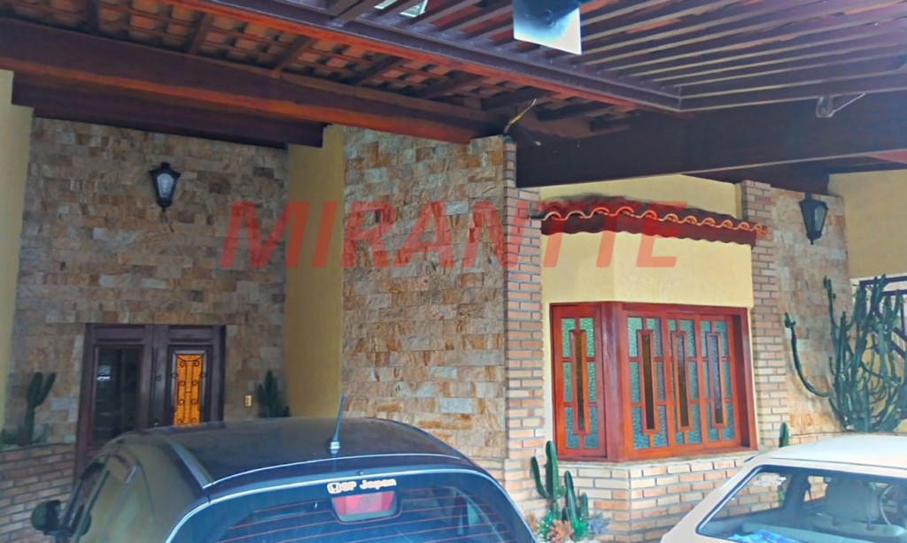 Sobrado de 200m² com 3 quartos em Jaçana