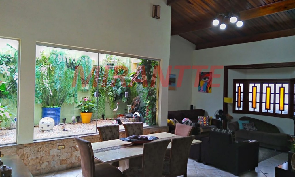 Sobrado de 200m² com 3 quartos em Jaçana