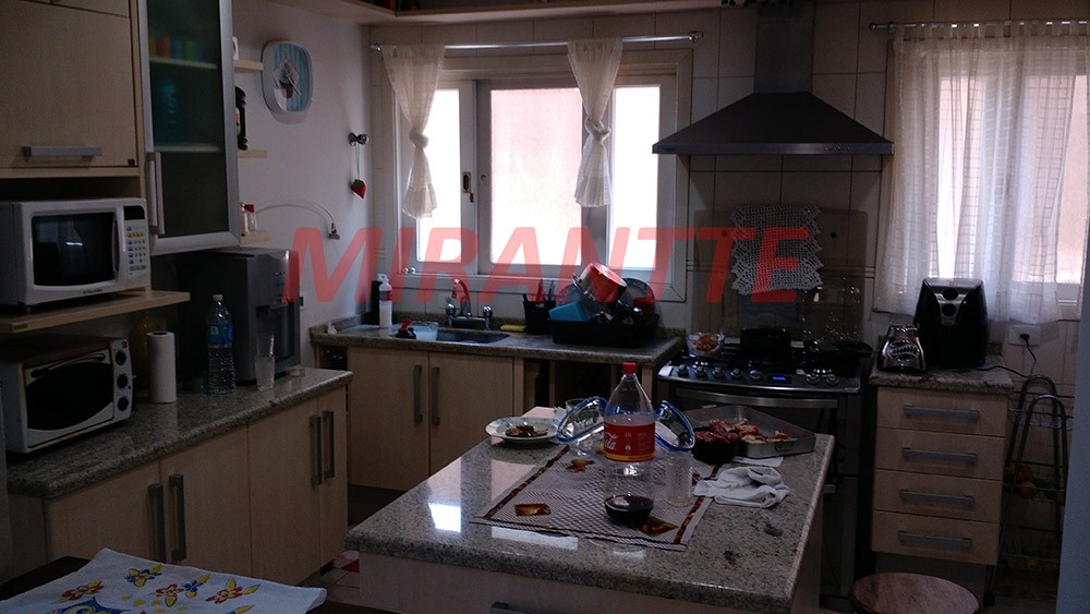Casa terrea de 350m² com 4 quartos em Centro
