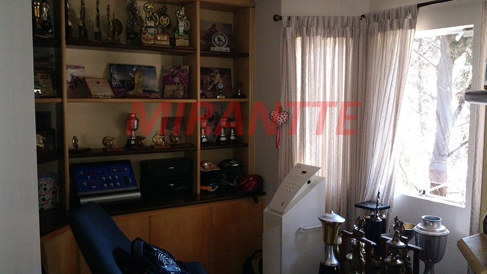 Casa terrea de 350m² com 4 quartos em Centro