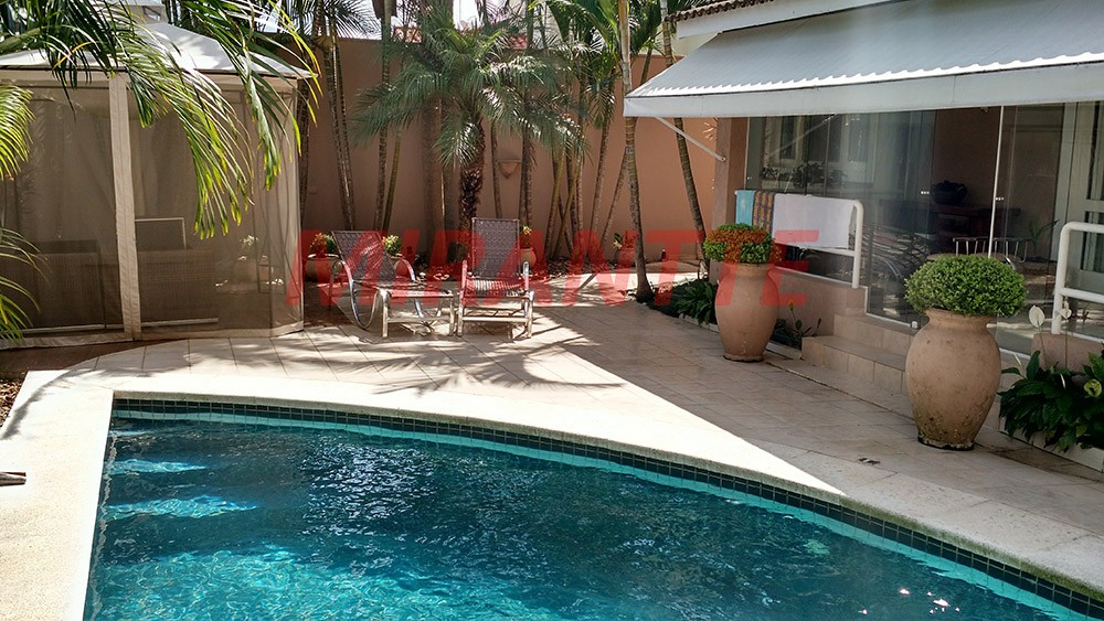 Casa terrea de 350m² com 4 quartos em Centro