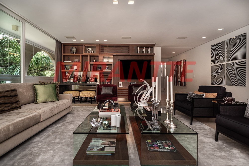 Apartamento de 341m² com 3 quartos em Jardim Paulista