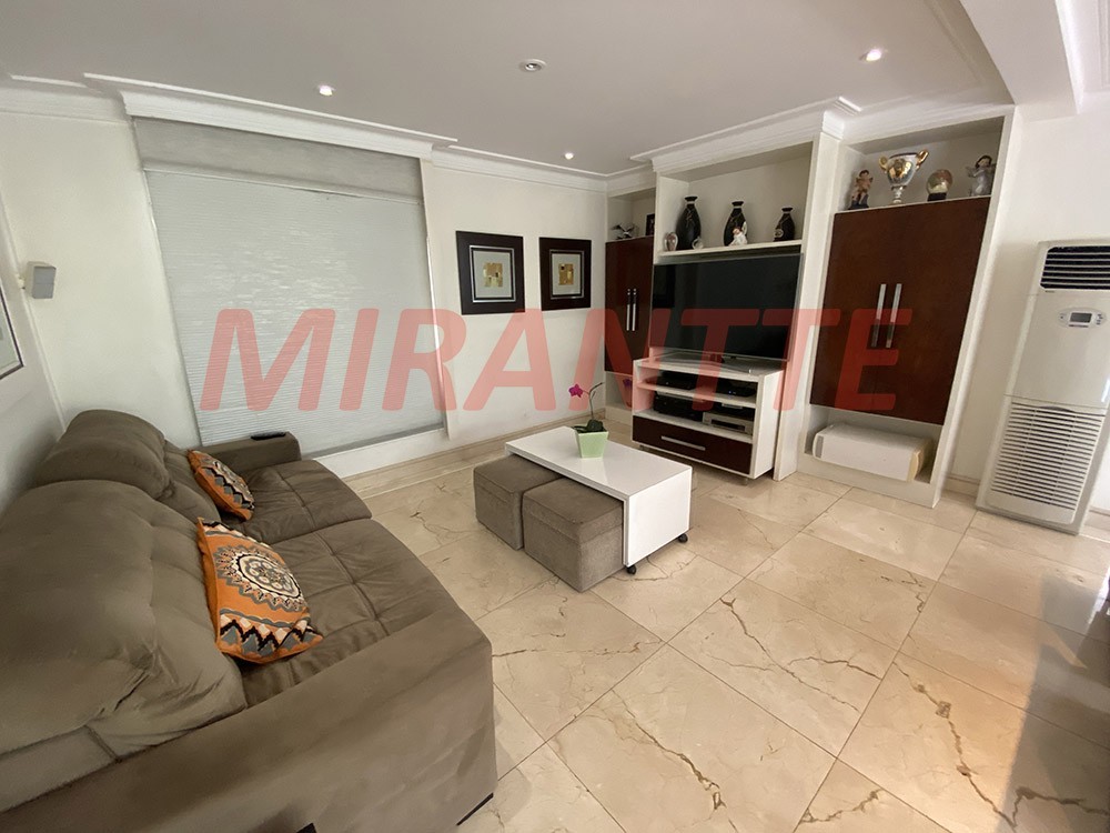 Sobrado de 650m² com 4 quartos em Jardim Itatinga