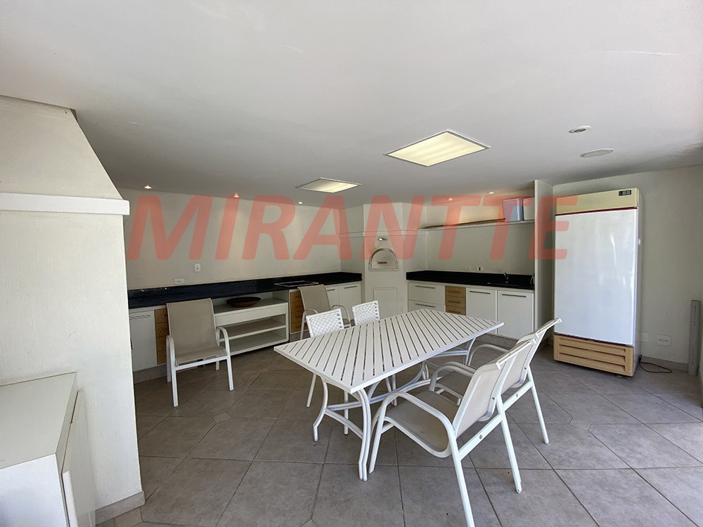 Sobrado de 650m² com 4 quartos em Jardim Itatinga