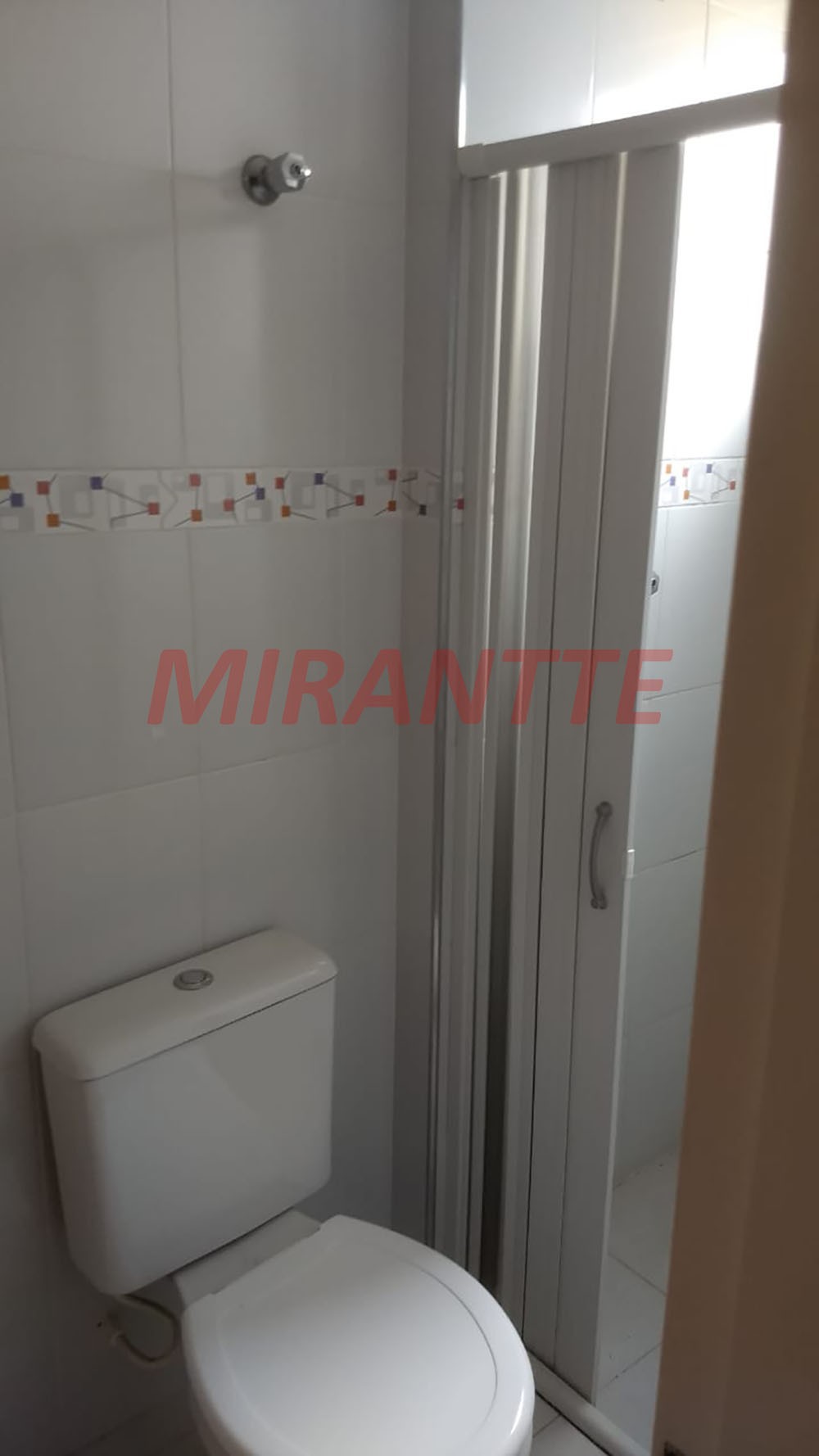 Apartamento com 2 quartos em Vila Galvão