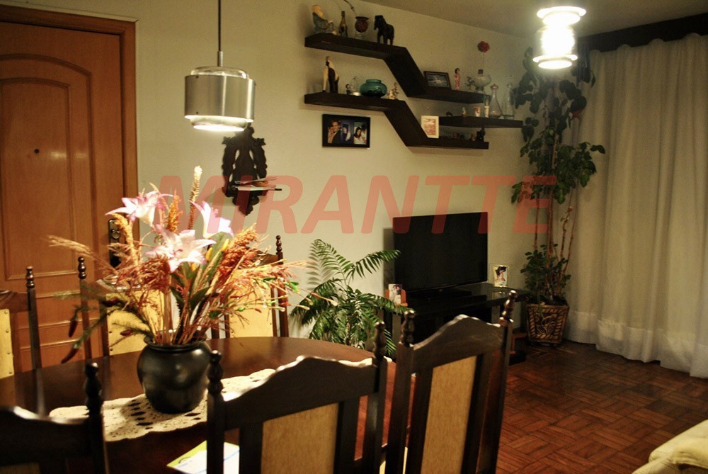 Apartamento de 71m² com 2 quartos em Limão
