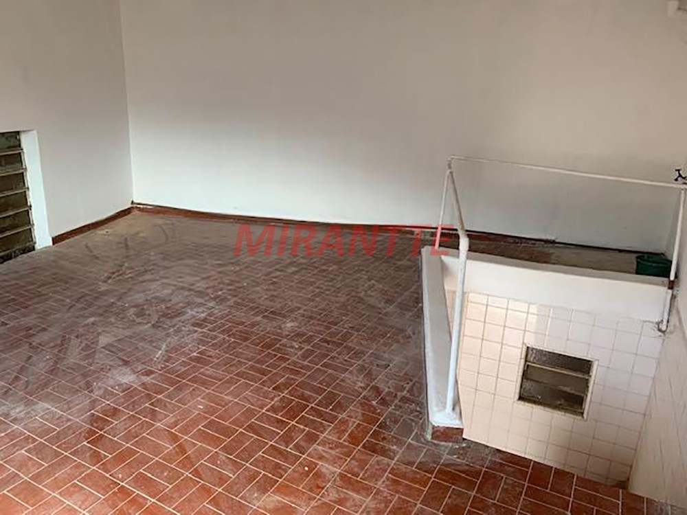 Comercial de 85m² em Vila Gustavo