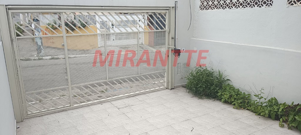 Sobrado de 87m² com 3 quartos em Jardim Peri