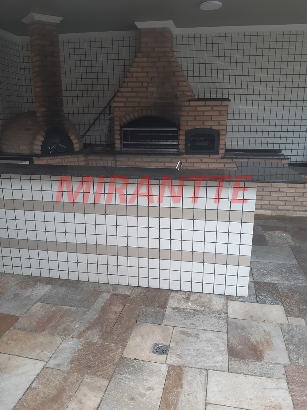 Apartamento de 168m² com 4 quartos em Centro