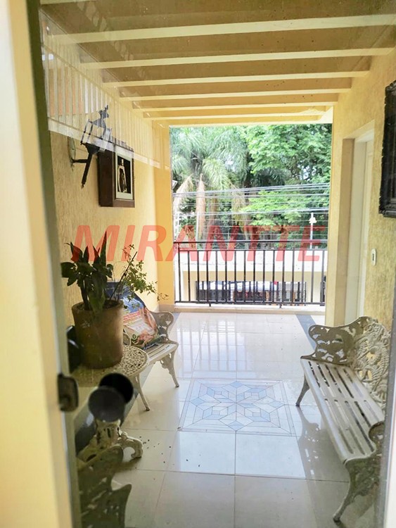 Sobrado de 200m² com 5 quartos em Cidade Maia
