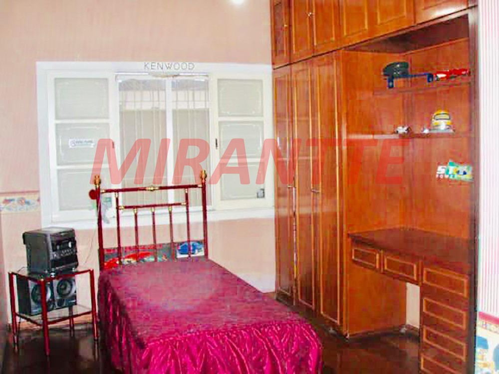 Sobrado de 200m² com 5 quartos em Cidade Maia