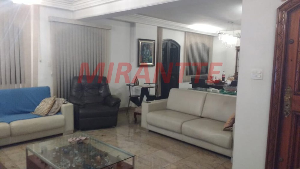 Apartamento de 425m² com 3 quartos em Água Fria