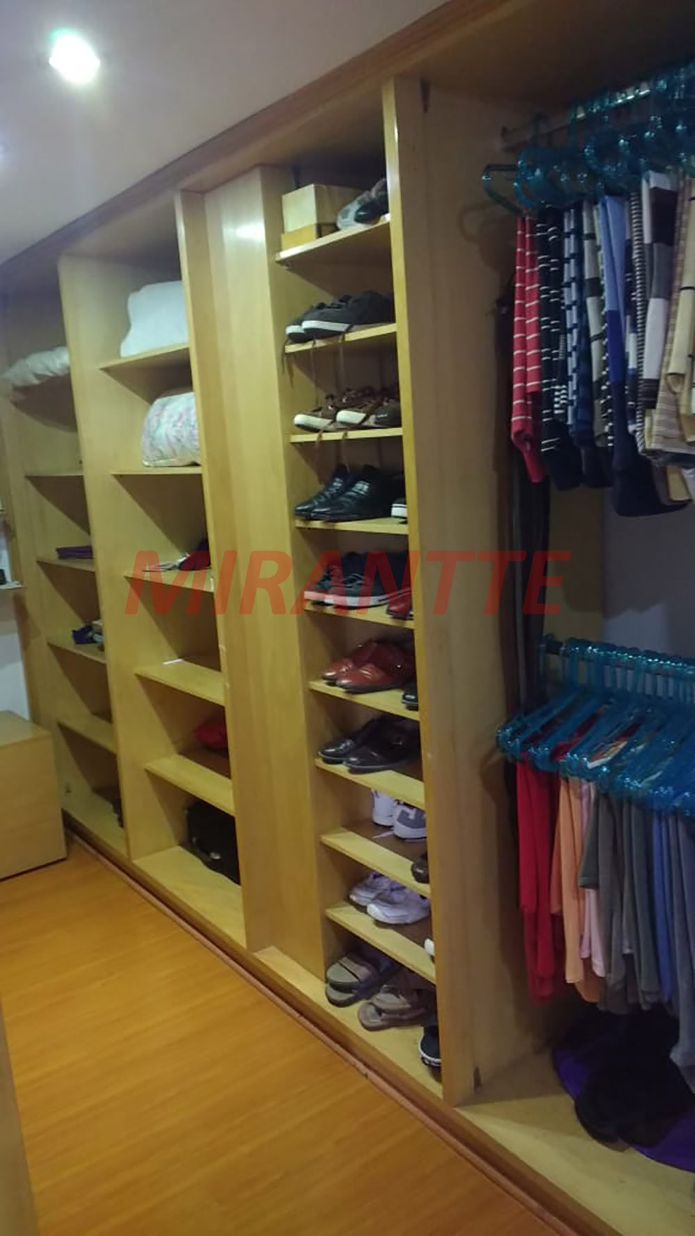 Apartamento de 425m² com 3 quartos em Água Fria