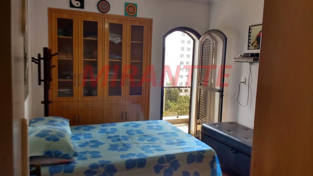 Apartamento de 425m² com 3 quartos em Água Fria