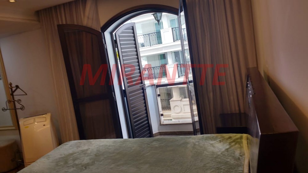 Apartamento de 425m² com 3 quartos em Água Fria