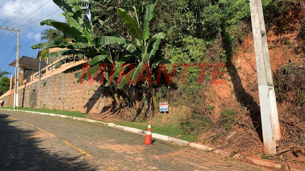 Terreno de 0m² em Serra Da Cantareira