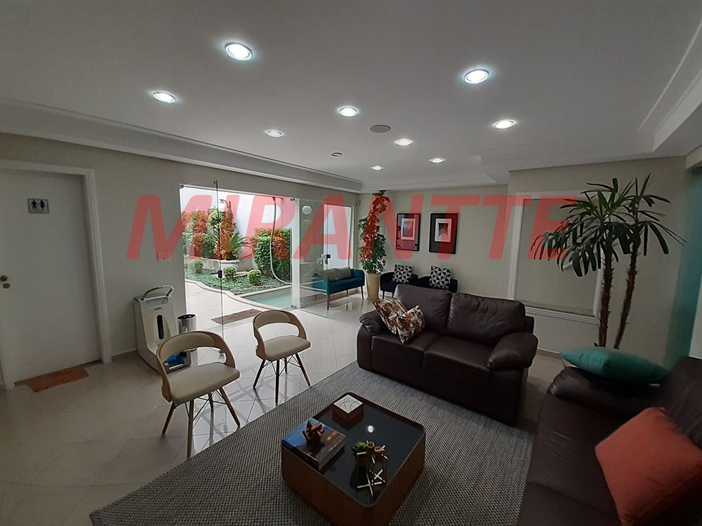 Comercial de 349m² em Santana