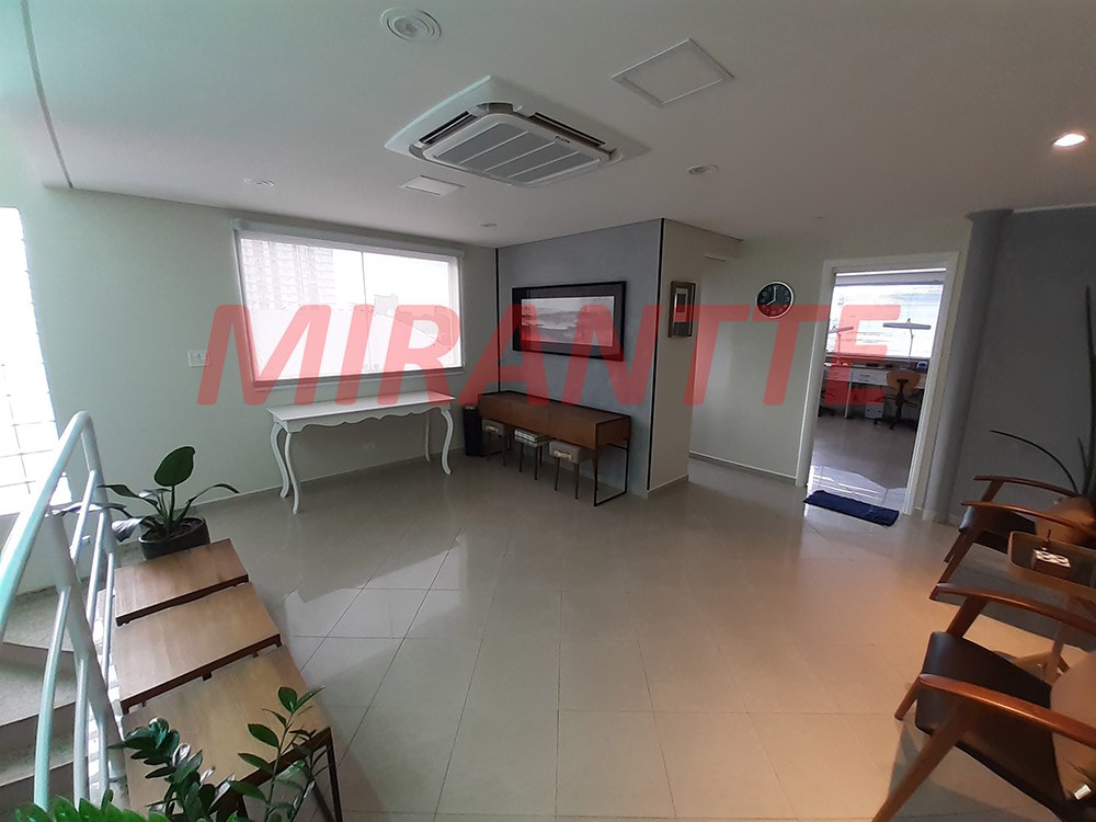 Comercial de 349m² em Santana