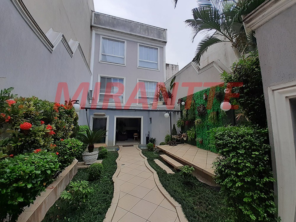 Comercial de 349m² em Santana