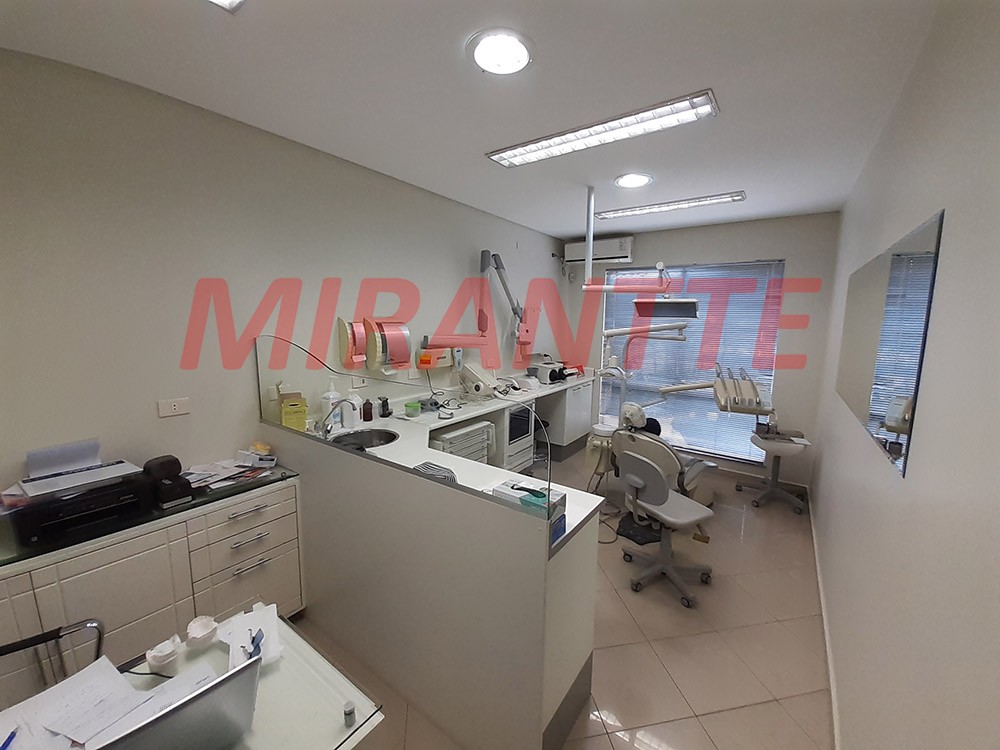 Comercial de 349m² em Santana