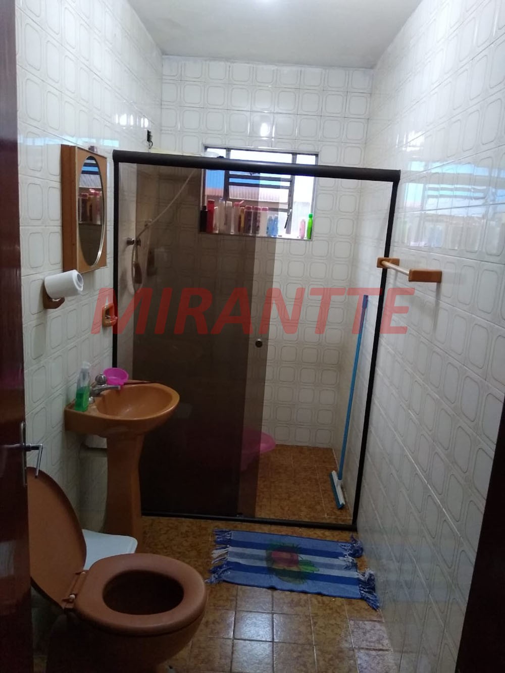 Sobrado com 4 quartos em Vila Barros