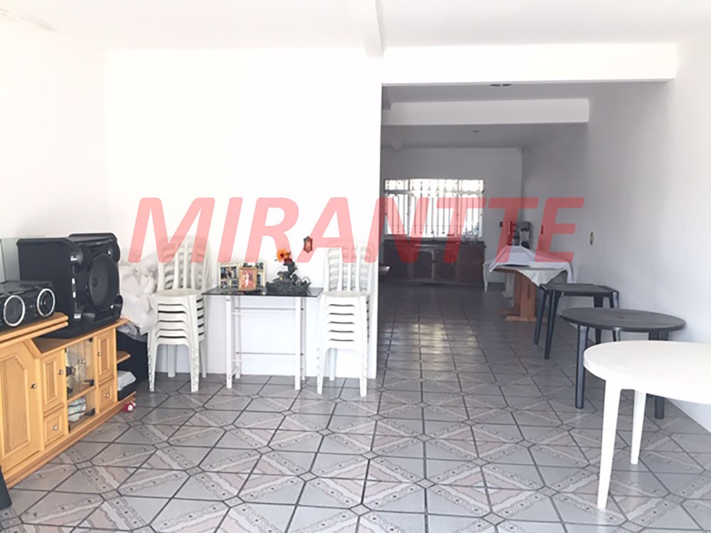 Sobrado de 350m² com 4 quartos em Ponte Grande