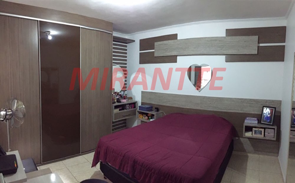 Sobrado de 350m² com 4 quartos em Ponte Grande