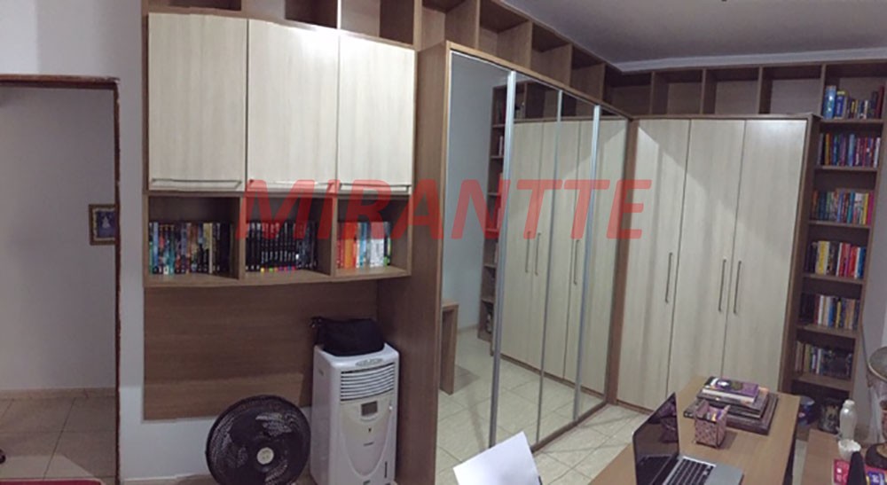 Sobrado de 350m² com 4 quartos em Ponte Grande